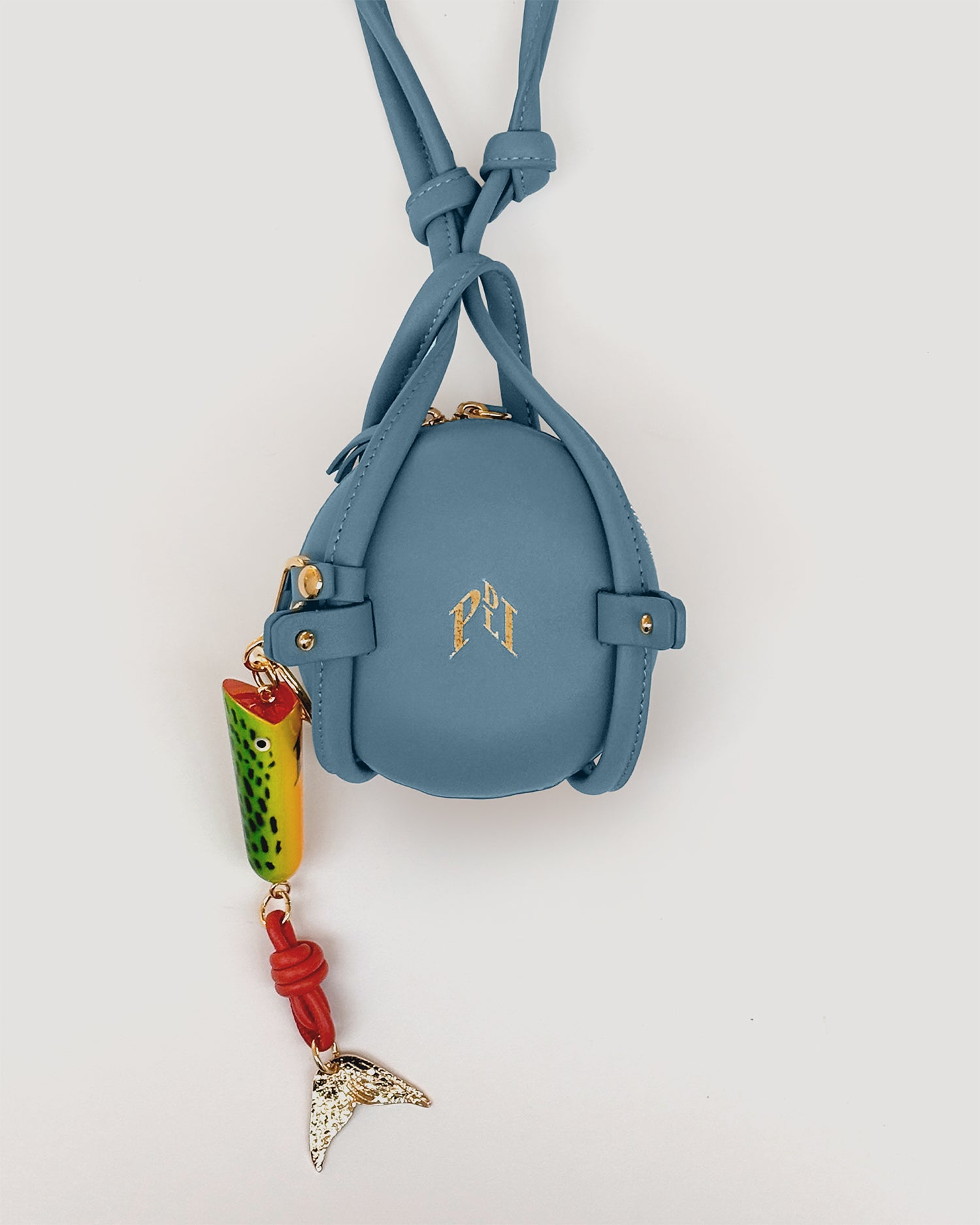 'Pez Uña' Wooden Charm